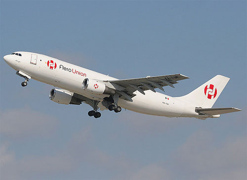 Aircraft similar to the one which crashed (Airbus A300B4-203F)