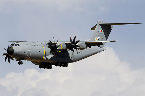 Aircraft similar to the one which crashed (Airbus A400M)