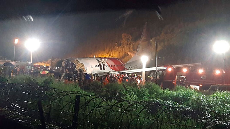 Accident d'un Boeing 737-8HG d' Air India Express - Kozhikode, Inde