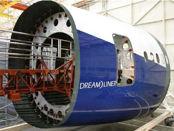 Un tronçon du Boeing 787 Un tronçon du Boeing 787