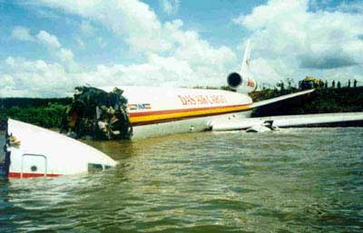 Photos du crash du DC-10-30 de DAS Air Cargo