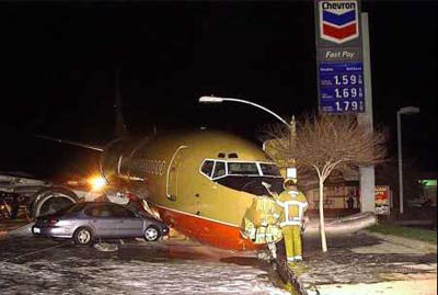 Photos du crash du Boeing 737 de Southwest Airlines