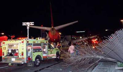 Photos du crash du Boeing 737 de Southwest Airlines