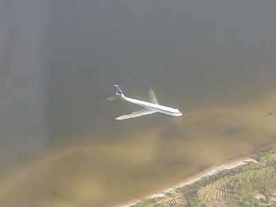 Photos du crash du Boeing 707 cargo de Trans Arabian Air Transport