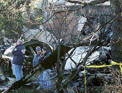 Photos du crash de l'Airbus A300B4 d'American Airlines