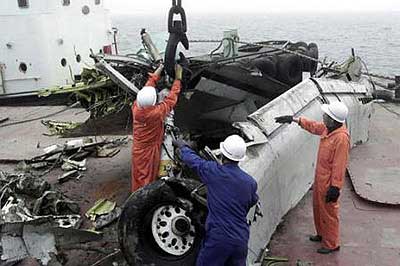 Accident d'un MD-82 de  China Northern Airlines - Large Dalia (mer jaune), Chine