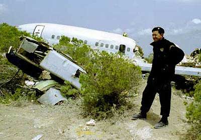 Photos du crash du Boeing 737 d'Egyptair