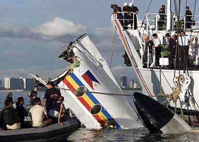 Photos du crash du Fokker F-27 Friendsh de Laoag Airlines