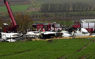 Accident d'un Fokker F-50 de Luxair - Niederanven, Luxembourg Accident d'un Fokker F-50 de Luxair - Niederanven, Luxembourg