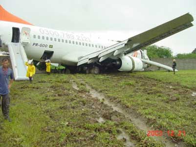 Photos du crash du Boeing B737 de Gol Transportes Aéreos