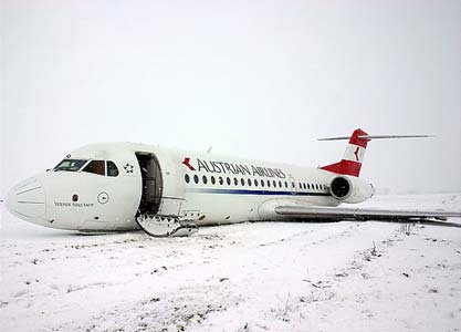 Austrian Airlines Fokker F-70 crash