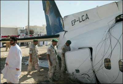 Photos du crash du Fokker F-50 de Kish Air