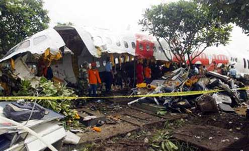 Photos du crash du MD-82 de Lion Airlines