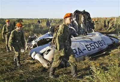 Photos du crash du Tupolev 134A de Volga-Aviaexpress