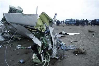 Photos du crash de l'Antonov 140 d'Azerbaijan Airlines