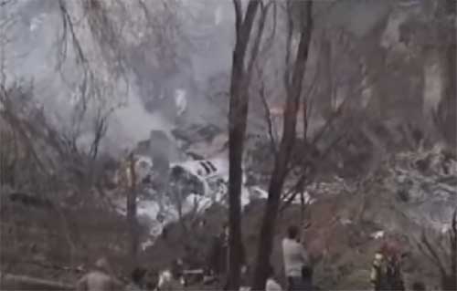 Photos of the Iran air force Hercule C130 crash