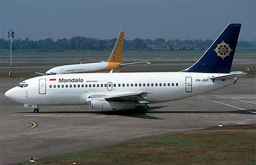 Aircraft similar to the one which crashed (Boeing 737-230)