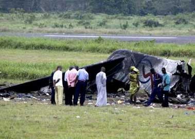 Photos du crash du DC-9 de Sosoliso Airlines