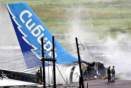 Photos du crash de l'Airbus A310 de S7 Airline
