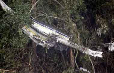 Photos du crash du Let 410 de Team Airline