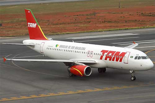 Aircraft similar to the one which crashed (Airbus A320-233)