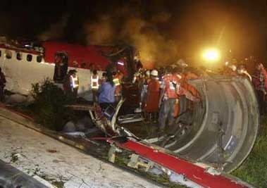 Photos of the One-Two-Go Airlines MD-82 crash