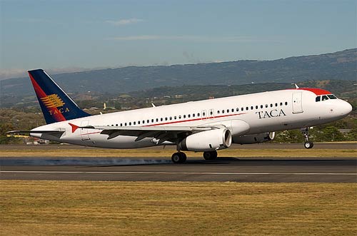 Avion de même type que celui accidenté (Airbus A320-233)