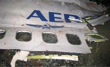 Photos du crash du Boeing 737 d'Aeroflot-Nord
