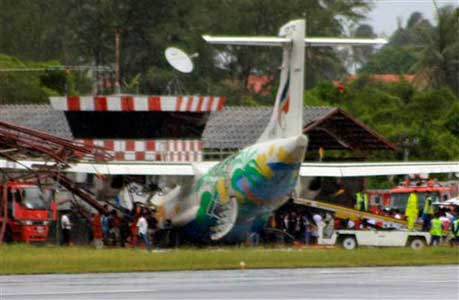 Photos du crash de l'ATR-72 de Bangkok Airways