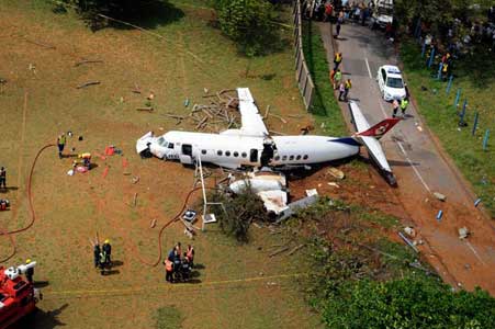 Photos du crash du BAe Jetstream J-41 de SA Airlink