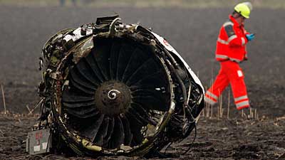 Photos of the Türk Hava Yollari Boeing 737 crash