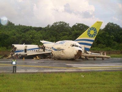Photos du crash du Boeing 737 d'Aires