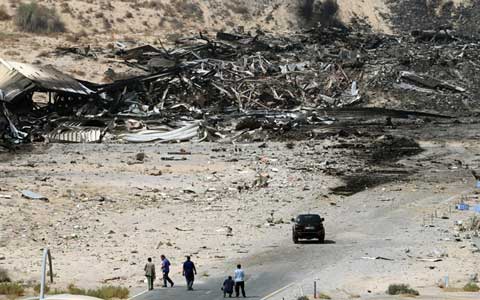 Photos of the United Parcel Service - UPS Boeing 747 freighter crash