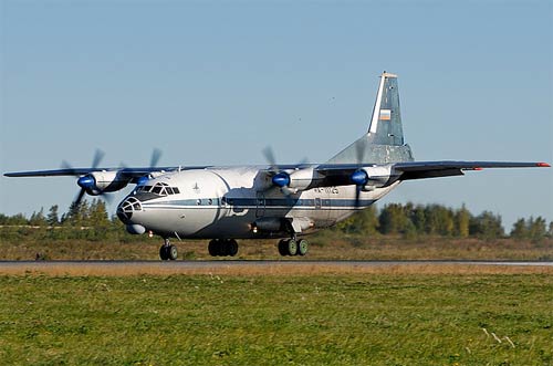 Antonov AN-12 Avion de même type que celui accidenté (Antonov AN-12)
