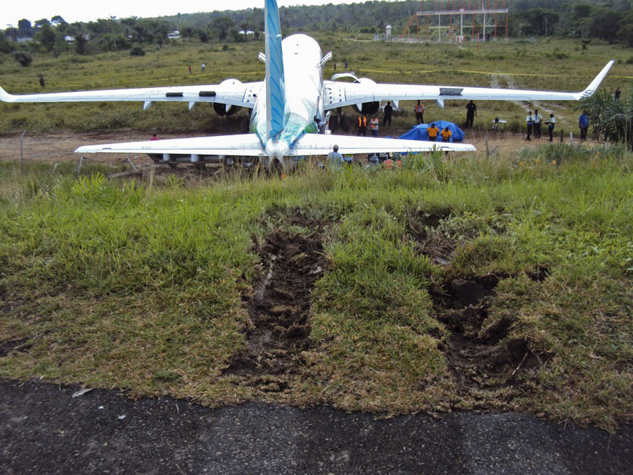 Accident of a Boeing 737 operated by Caribbean Airlines