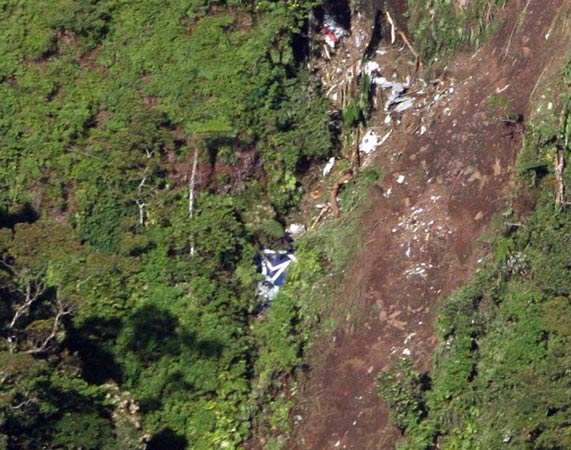 Photos du crash du Sukhoi SSJ100 de Sukhoi