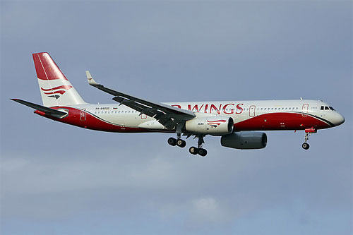 Aircraft similar to the one which crashed (Tupolev TU-204-100V)