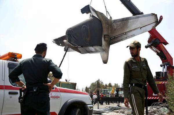Photos du crash de l'HESA IrAn-140-100 de Sepahan Airlines