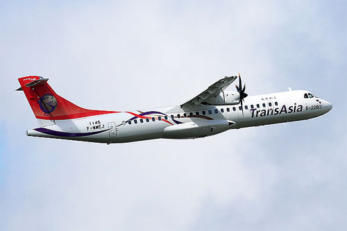 Aircraft similar to the one which crashed (ATR 72-500)