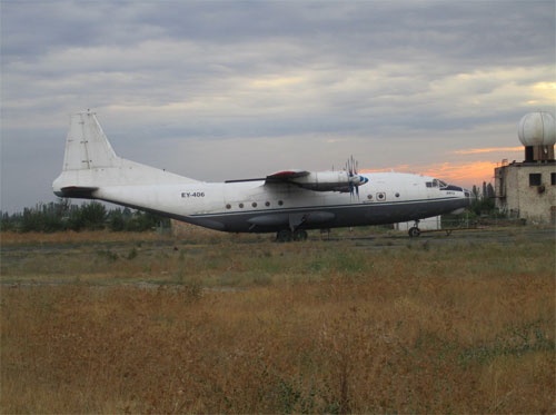Aircraft similar to the one which crashed (Antonov AN-12BK)