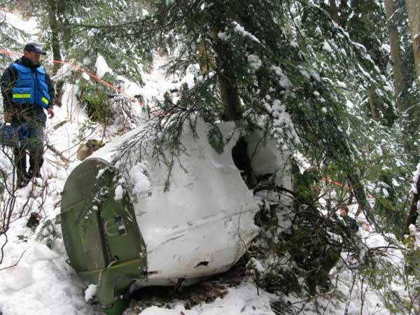 Photos of the Carson Air Swearingen 226 crash