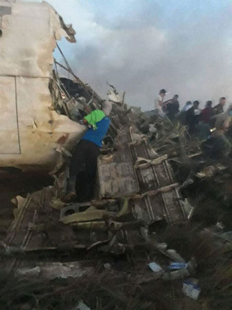 Photos du crash du Boeing 727 cargo d'Aerosucre Colombia