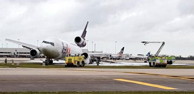 Photos du crash du MD-10 cargo de FedEx