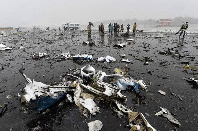 Photos of the Flydubai Boeing 737 crash