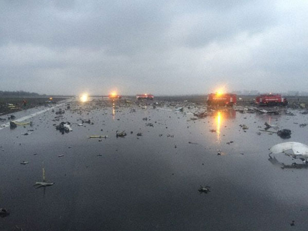 Photos of the Flydubai Boeing 737 crash