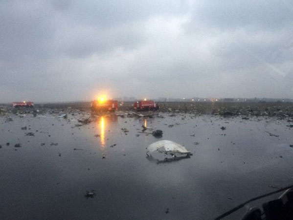 Photos of the Flydubai Boeing 737 crash