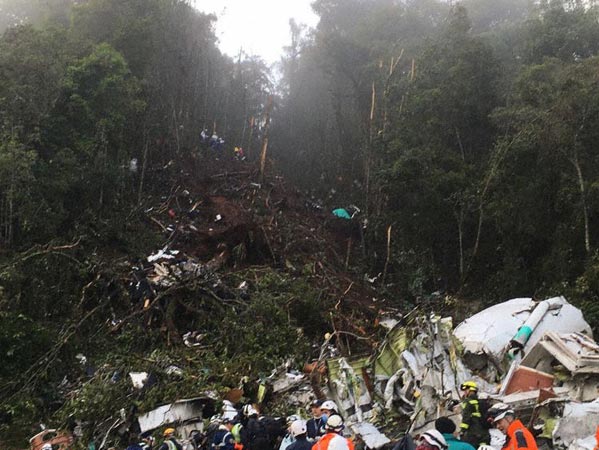 Photos du crash du BAe 146-200 de LaMia Bolivia