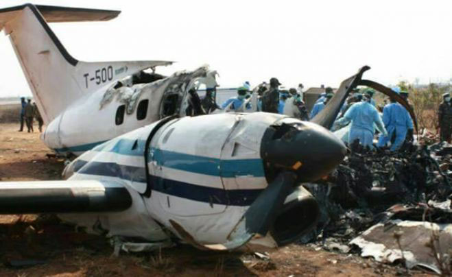 Photos du crash de l'Embraer 120ER d'Air Guicango