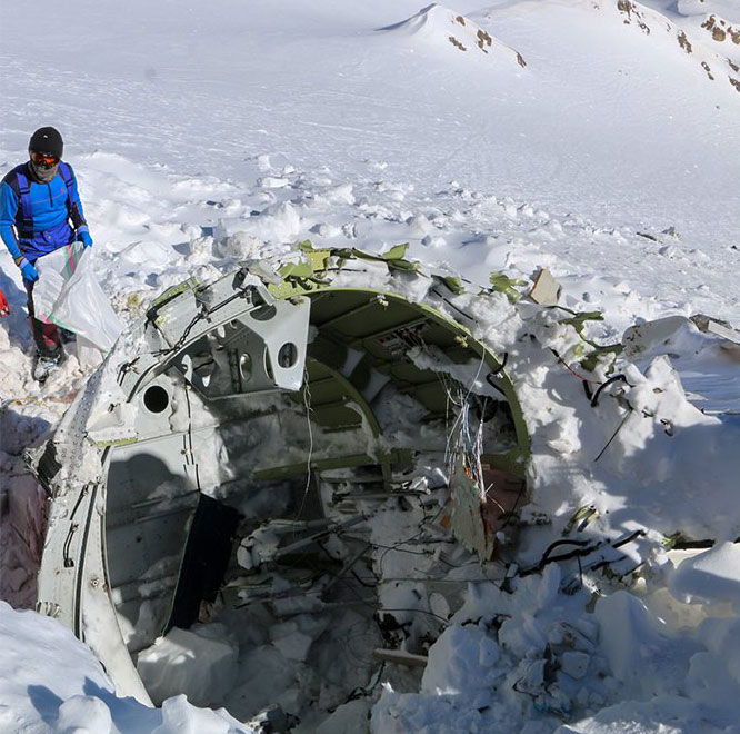 Photos du crash de l'ATR 72 d'Iran Aseman