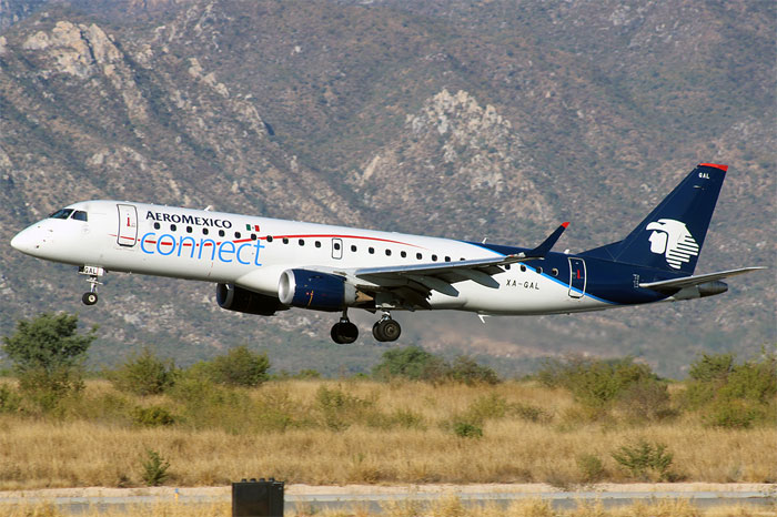 Aircraft similar to the one which crashed (Embraer 190AR)